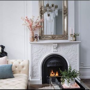 Meet your Posher, Leslie